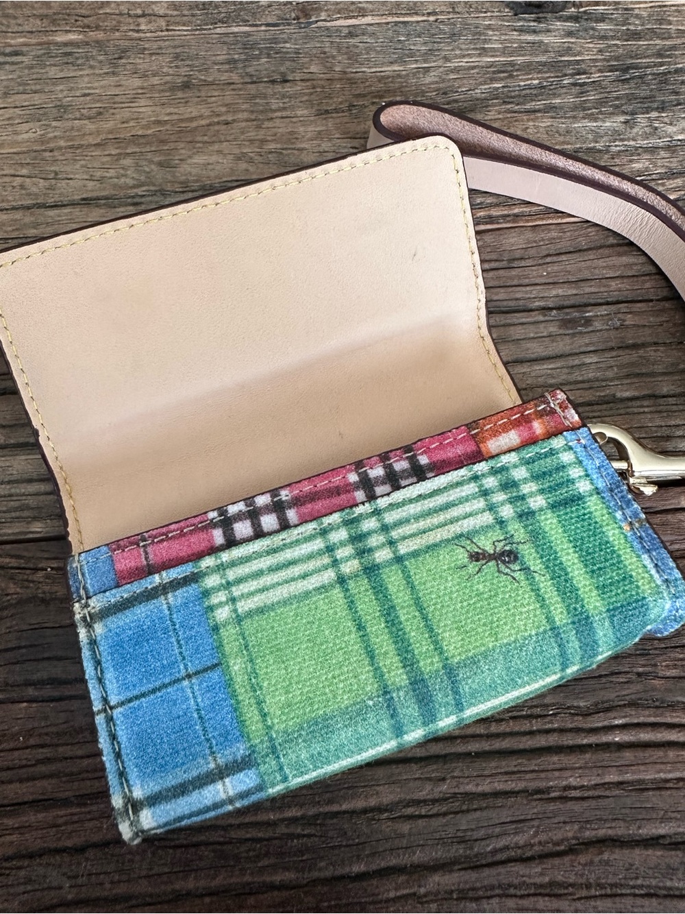 Dooney & Bourke Picnic Plaid Ants Magnetic Close Credit Card Case Y2K-NWOT!!! - Picture 4 of 4